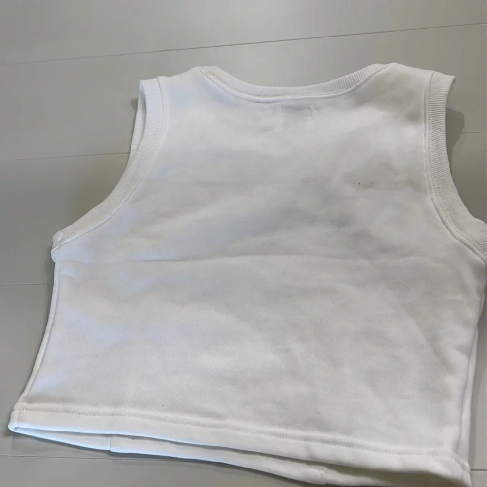 Princess Polly crop top - Picture 2 of 8